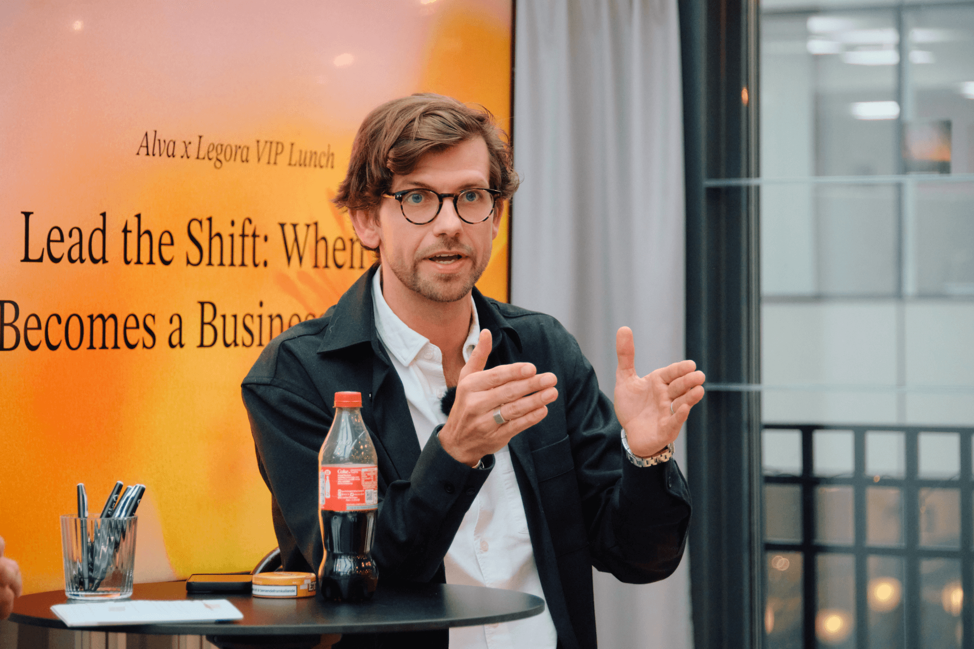 Event_Half blurred background image_1920x1280_AlvaxLegora_2